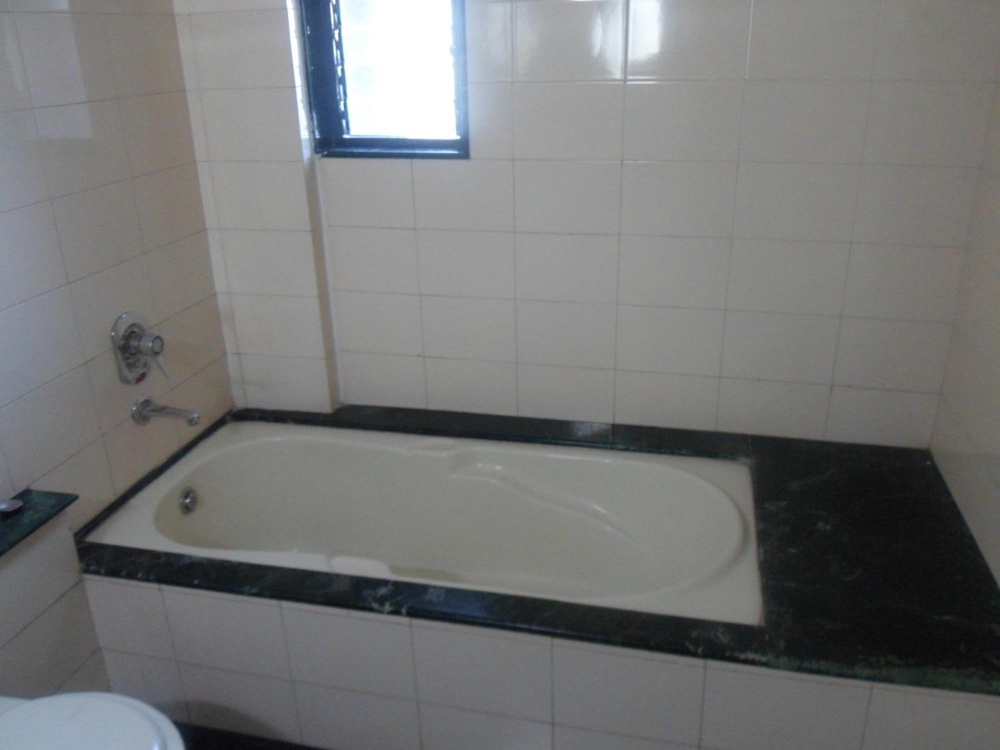 Hotel Pooja International Nashik Room photo