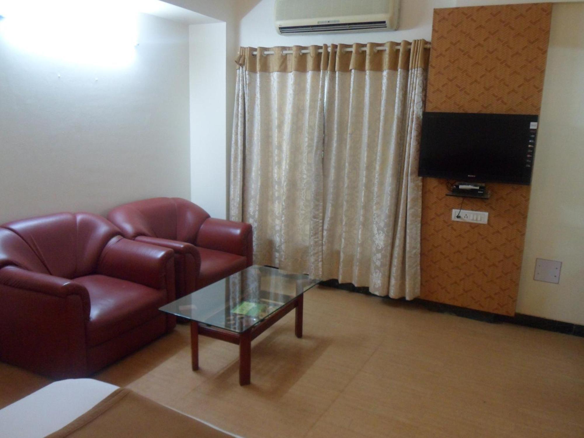 Hotel Pooja International Nashik Exterior photo