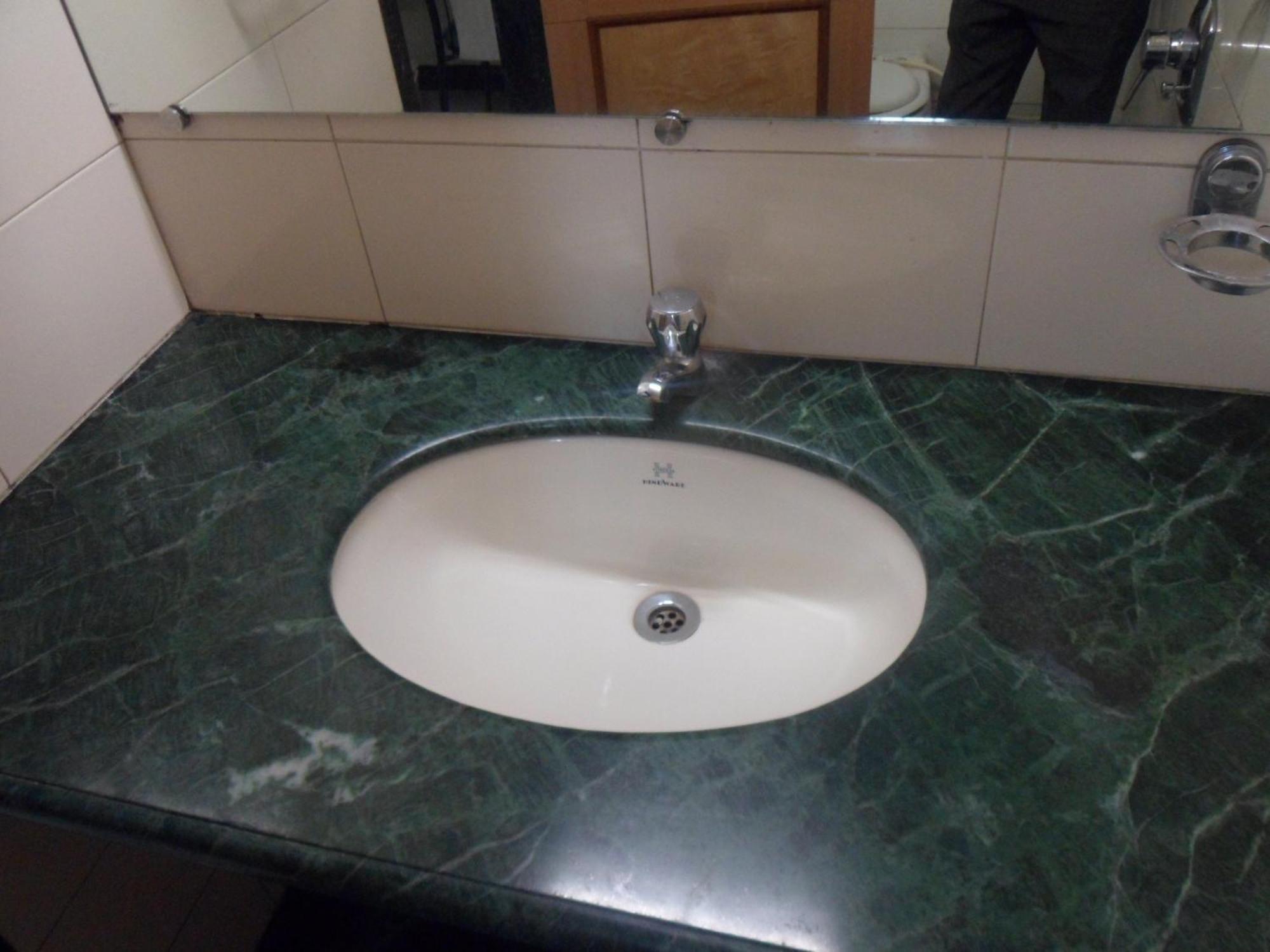 Hotel Pooja International Nashik Room photo