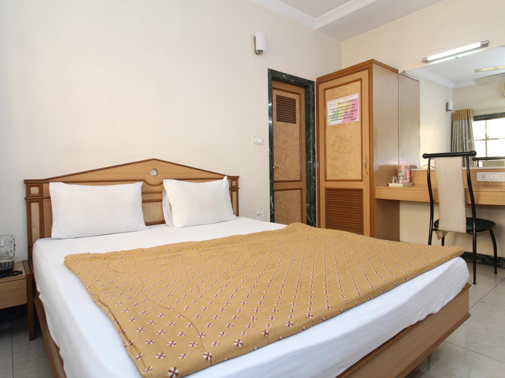 Hotel Pooja International Nashik Exterior photo